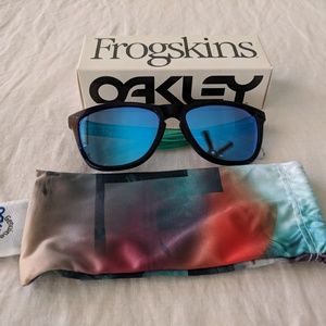 Oakley Frogskins Unisex Sunglasses Surf Collection
